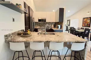 1596 Canary Island Dr, Weston, FL 33327 - Photo 13