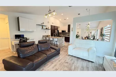 1596 Canary Island Dr, Weston, FL 33327 - Photo 23