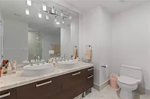 244 Biscayne Blvd, Miami, FL 33132 - Photo 25