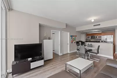 244 Biscayne Blvd #2410, Miami, FL 33132 - Photo 23