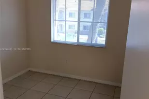 2920 SE 12th Rd, Homestead, FL 33035 - Photo 9