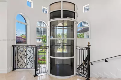 3442 NE 171st St, North Miami Beach, FL 33160 - Photo 37