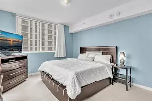253 NE 2nd St, Miami, FL 33132 - Photo 25