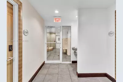 253 NE 2nd St #2208, Miami, FL 33132 - Photo 43