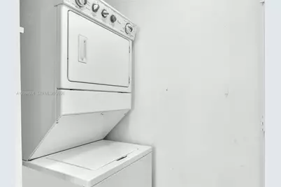 253 NE 2nd St #2208, Miami, FL 33132 - Photo 31