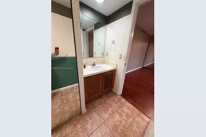 2564 Lakeview Ct, Cooper City, FL 33026 - Photo 17