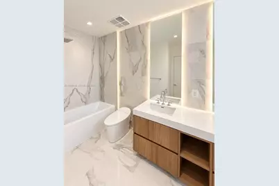 1400 Biscayne Blvd #2907, Miami, FL 33132 - Photo 11