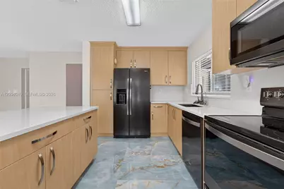 1248 NW 125th Ter, Sunrise, FL 33323 - Photo 17