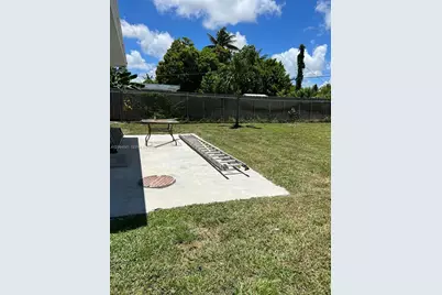 2471 Dewey St, Hollywood, FL 33020 - Photo 13