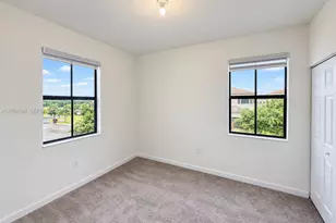 10306 W 33rd Ln, Hialeah, FL 33018 - Photo 25