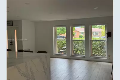 8300 NW 35th Ct, Coral Springs, FL 33065 - Photo 9