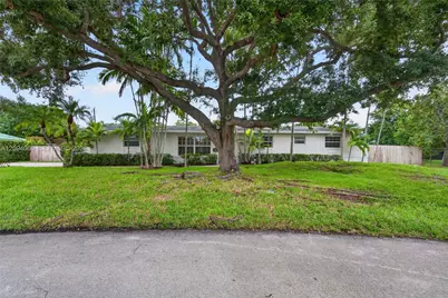 17435 SW 109th Ct, Miami, FL 33157 - Photo 1