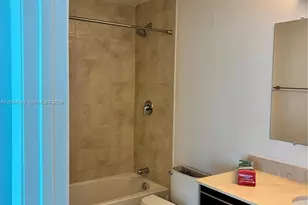 1900 N Bayshore Dr, Miami, FL 33132 - Photo 15