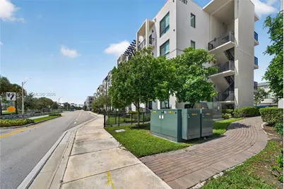 8167 NW 41st St #E-208, Doral, FL 33166 - Photo 23
