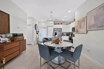 8167 NW 41st St #E-208, Doral, FL 33166 - Photo 3