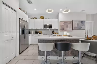 8167 NW 41st St #E-208, Doral, FL 33166 - Photo 11