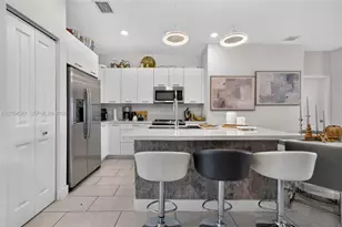 8167 NW 41st St, Doral, FL 33166 - Photo 11