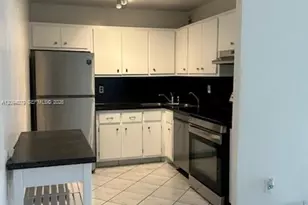 111 Golden Isles Dr, Hallandale Beach, FL 33009 - Photo 9