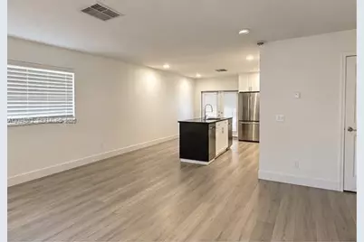 5712 NW 48th Way #5712, Tamarac, FL 33319 - Photo 3