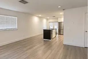 5712 NW 48th Way, Tamarac, FL 33319 - Photo 3