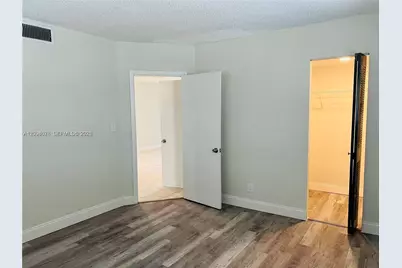 8025 S Colony Cir S #210, Tamarac, FL 33321 - Photo 5