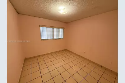 159 W 8th St #8, Hialeah, FL 33010 - Photo 5