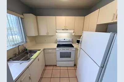 159 W 8th St #8, Hialeah, FL 33010 - Photo 7