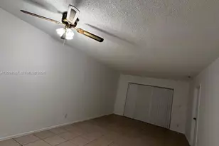 7825 Fairview Dr, Tamarac, FL 33321 - Photo 7