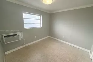 990 SW 4th St, Miami, FL 33130 - Photo 5