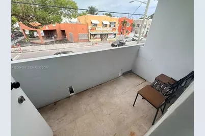 990 SW 4th St #7, Miami, FL 33130 - Photo 11