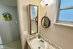 410 SE 2nd St, Hallandale Beach, FL 33009 - Photo 43
