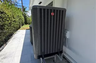 2215 NE 204th St, Miami, FL 33180 - Photo 25