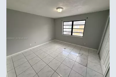 633 W 68th St #633, Hialeah, FL 33014 - Photo 11