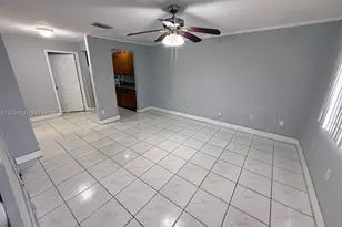 633 W 68th St, Hialeah, FL 33014 - Photo 5