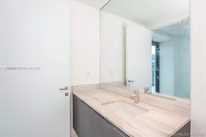 1451 Brickell Ave #4004, Miami, FL 33131 - Photo 13