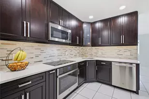 831 S 28th Ave, Hollywood, FL 33020 - Photo 15