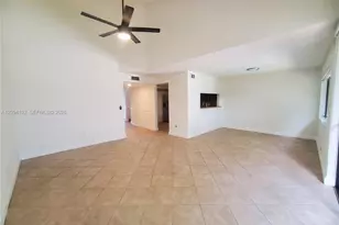 11549 Terra Bella Blvd, Plantation, FL 33325 - Photo 5