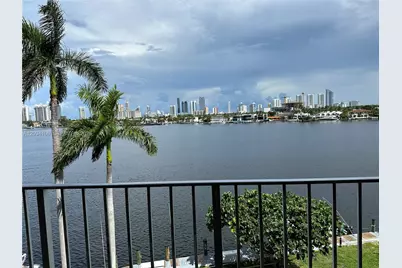 16558 NE 26th Ave #5D, North Miami Beach, FL 33160 - Photo 1