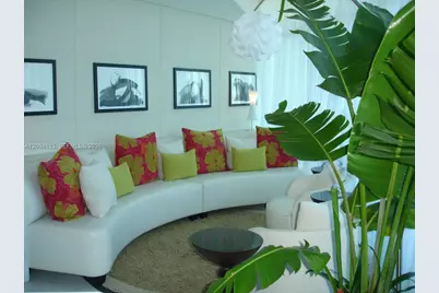 3801 Collins Ave #1806, Miami Beach, FL 33140 - Photo 7