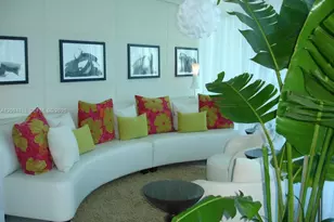 3801 Collins Ave, Miami Beach, FL 33140 - Photo 7