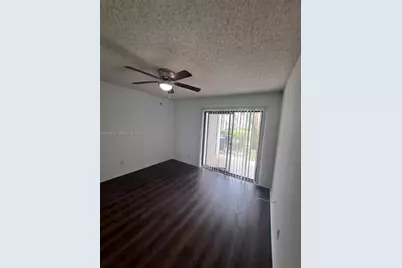 540 S Park Rd #16-9, Hollywood, FL 33021 - Photo 15