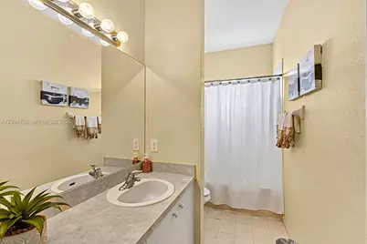 590 Princess Drive, Margate, FL 33068 - Photo 35