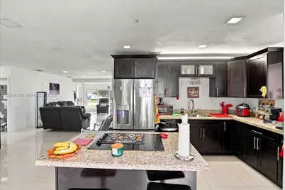 9625 Dominican Dr, Cutler Bay, FL 33189 - Photo 11