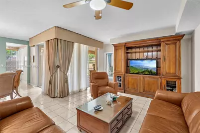 14611 Balgowan Rd #103-1, Miami Lakes, FL 33016 - Photo 23