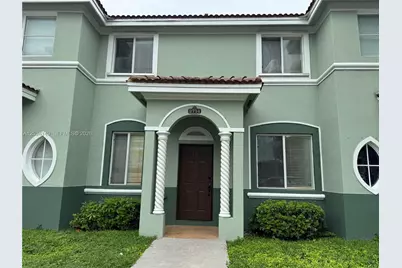 2714 SE 15th Rd #10, Homestead, FL 33035 - Photo 1