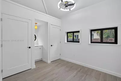 4547 SW 16th St, Miami, FL 33134 - Photo 15