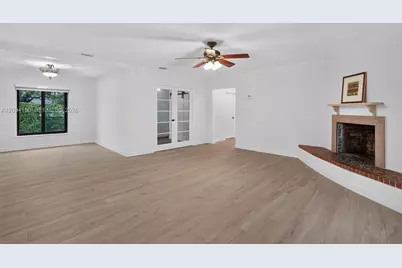 4547 SW 16th St, Miami, FL 33134 - Photo 13