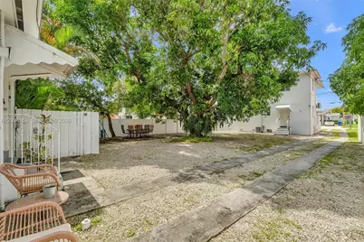 1963 SW 17th Ct, Miami, FL 33145 - Photo 7