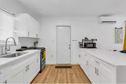 1963 SW 17th Ct, Miami, FL 33145 - Photo 17