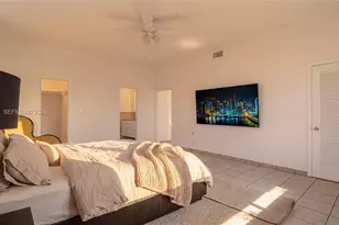 205 N Hibiscus Dr, Miami Beach, FL 33139 - Photo 25